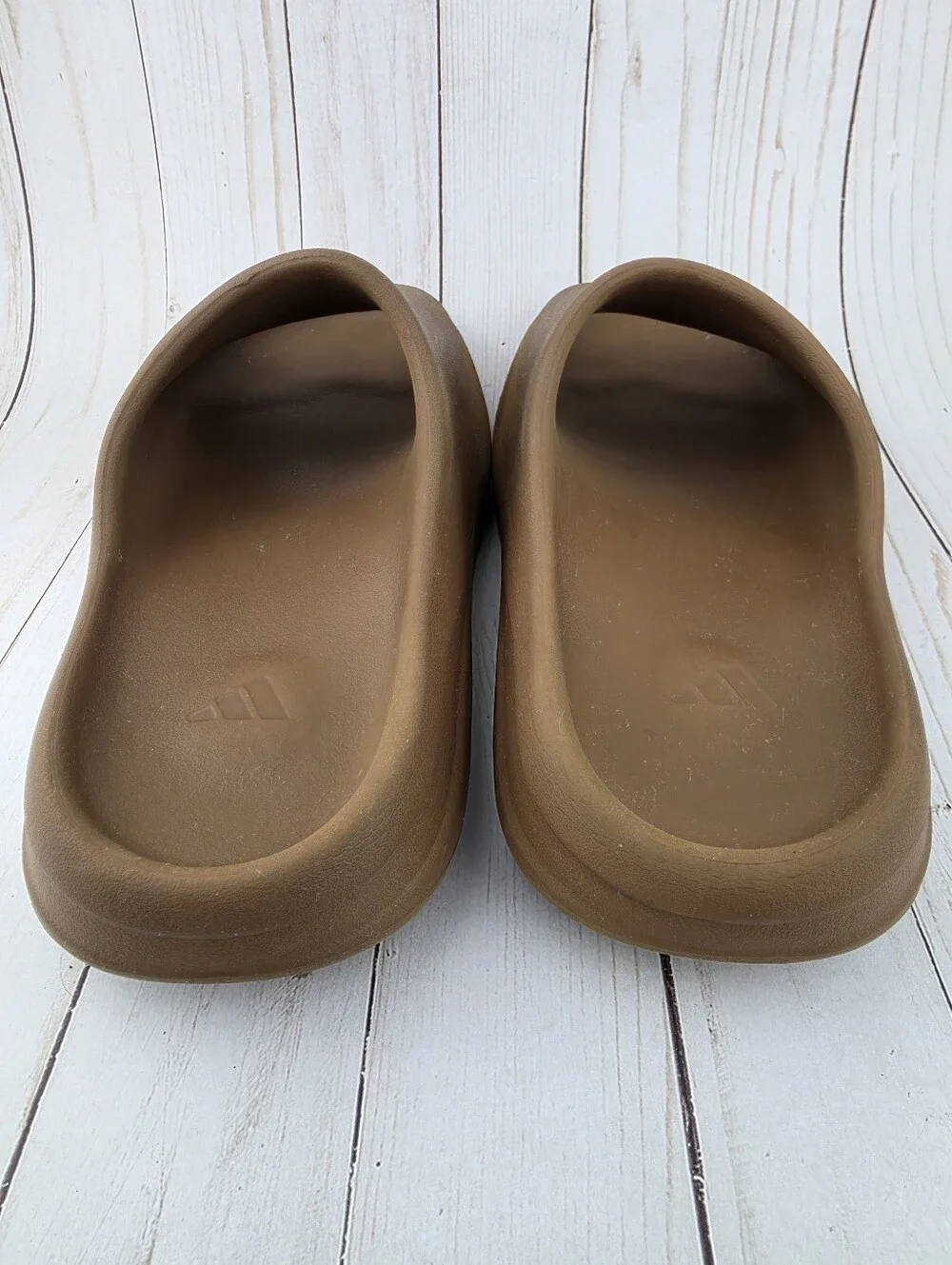 Adidas Yeezy Slides Flax Men’s size 11